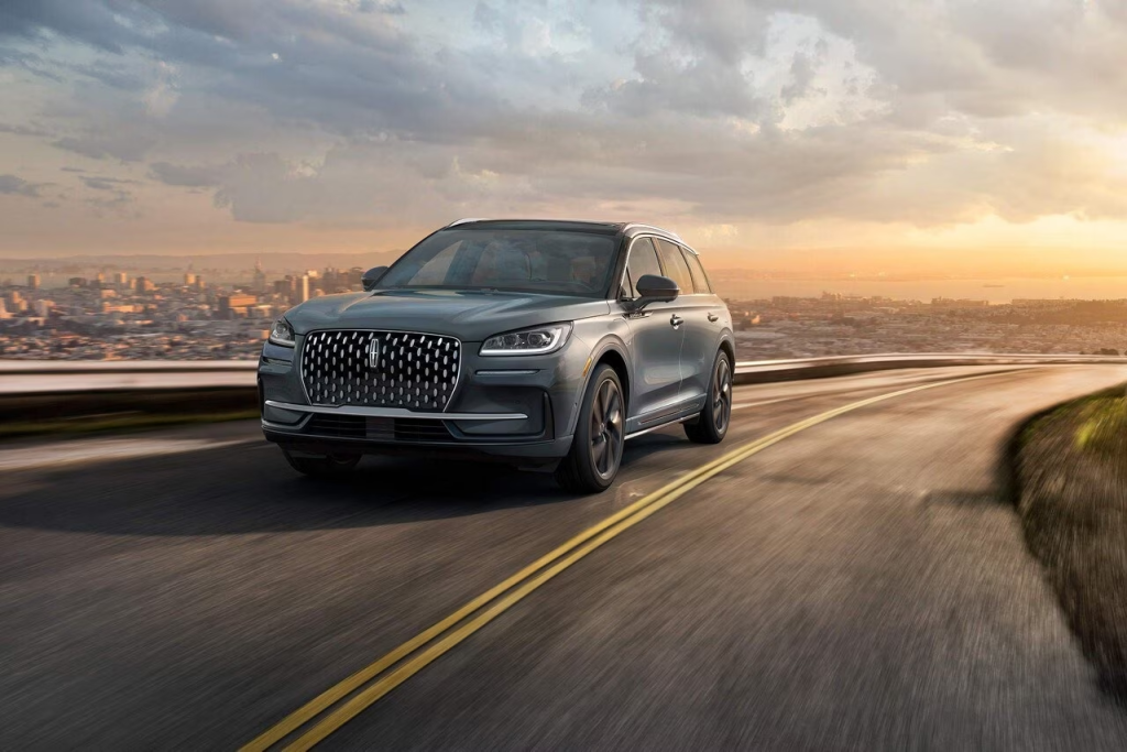 A Closer Look at the 2024 Lincoln Corsair Grand Touring