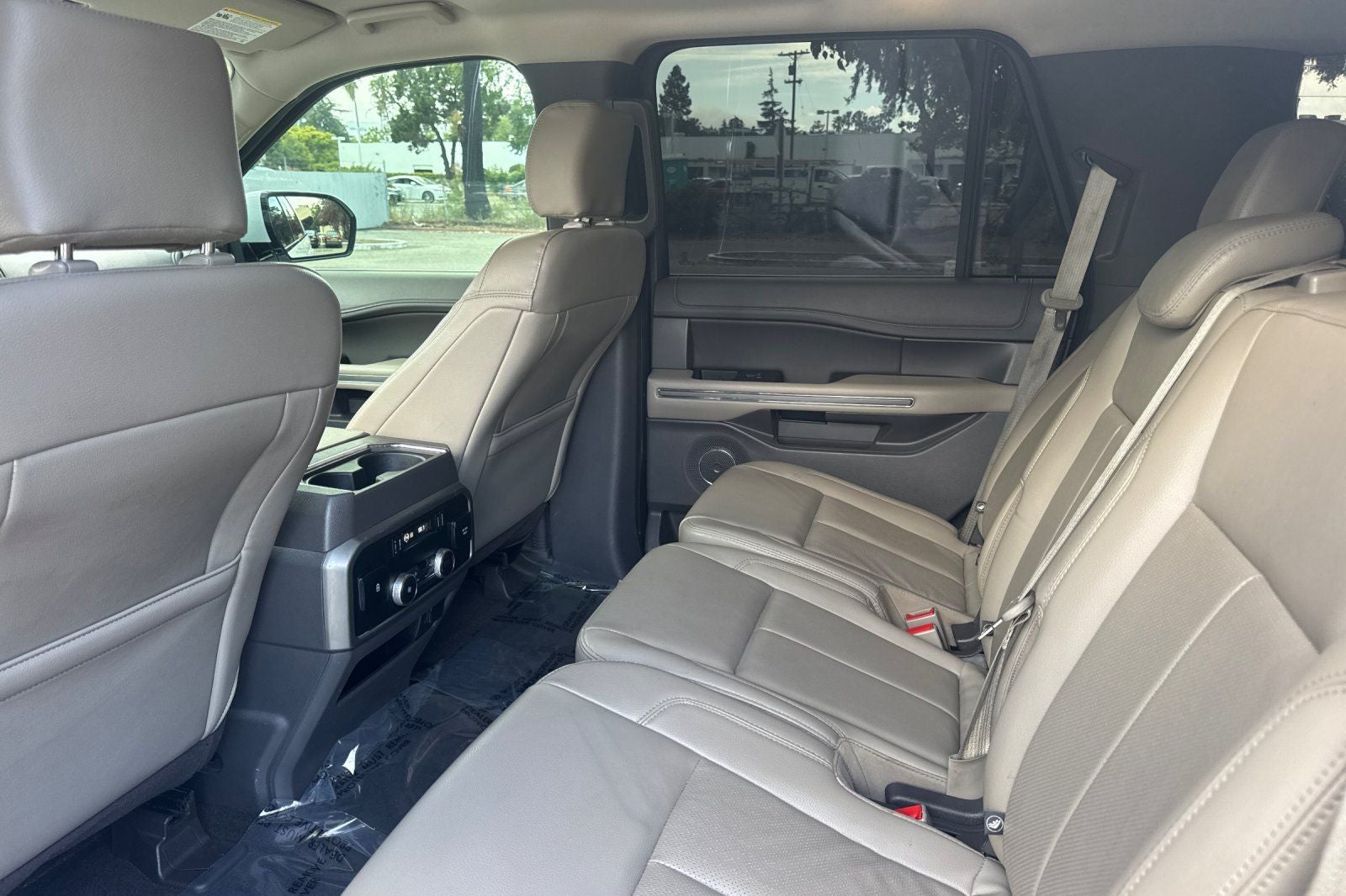 2020 Ford Expedition XLT Equipment Group 202A