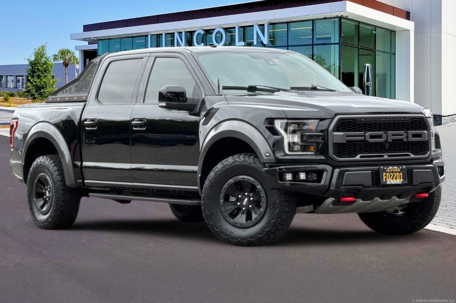 2018 Ford F-150 Raptor Equipment Group 802A Luxury