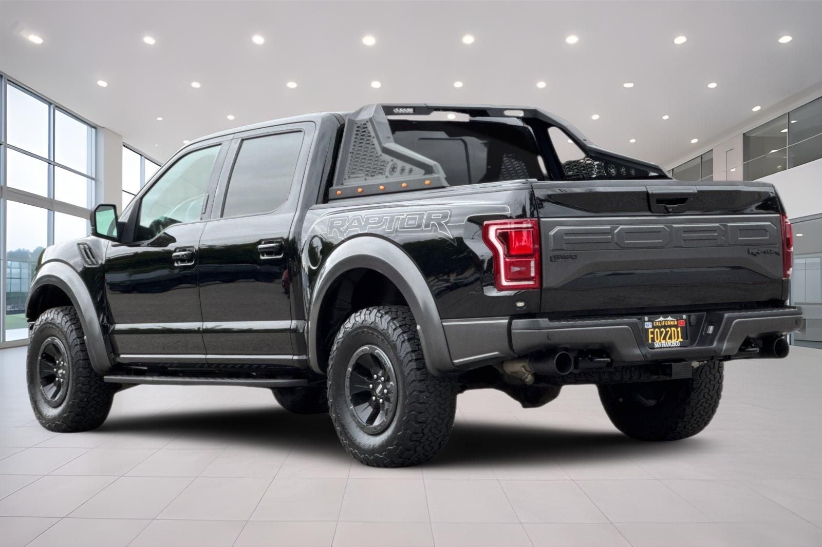 2018 Ford F-150 Raptor Equipment Group 802A Luxury