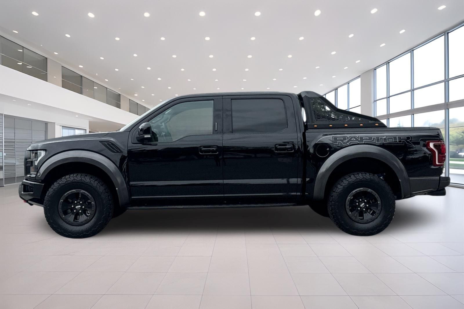 2018 Ford F-150 Raptor Equipment Group 802A Luxury