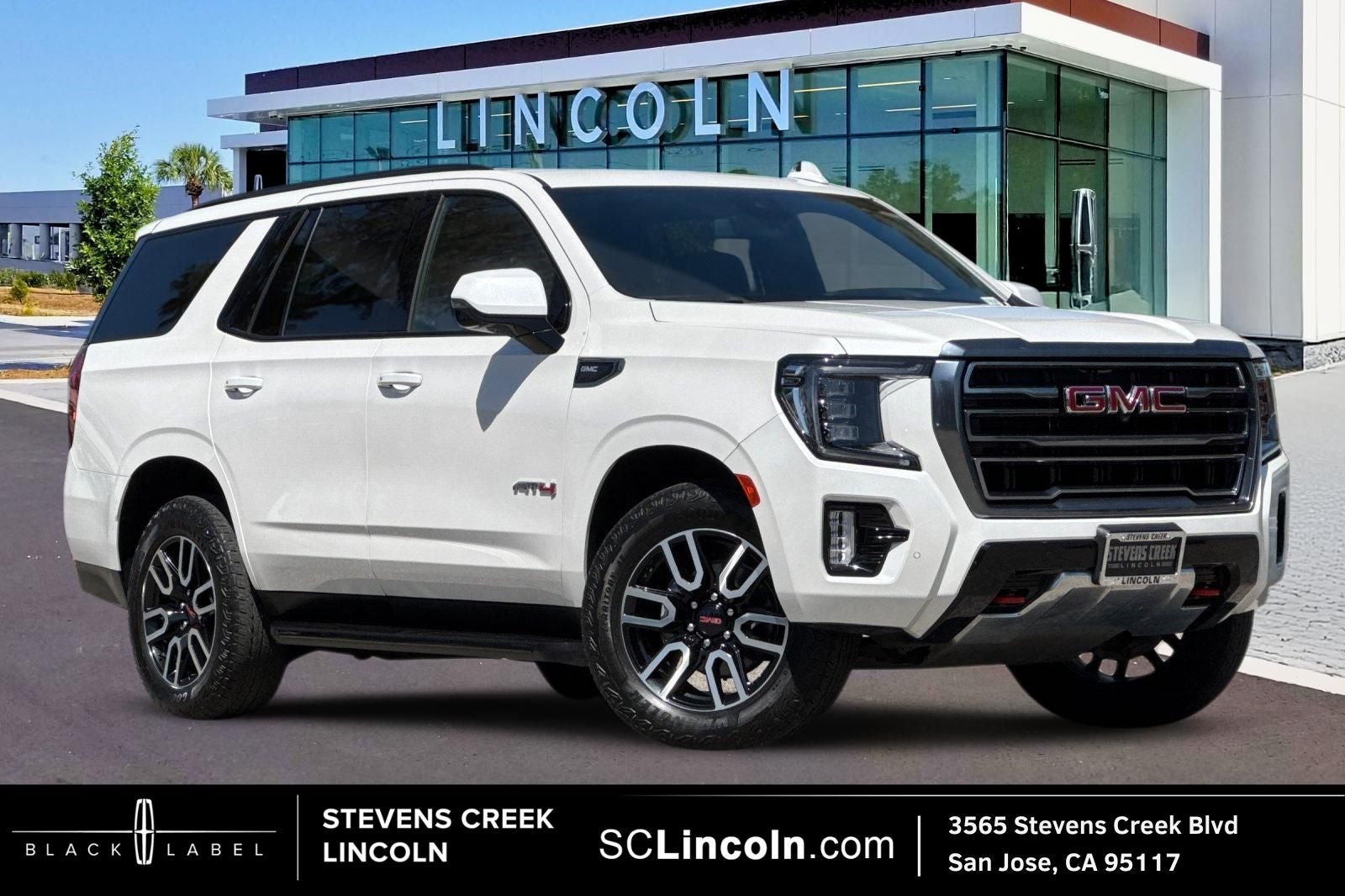 2023 GMC Yukon 4WD AT4's photo