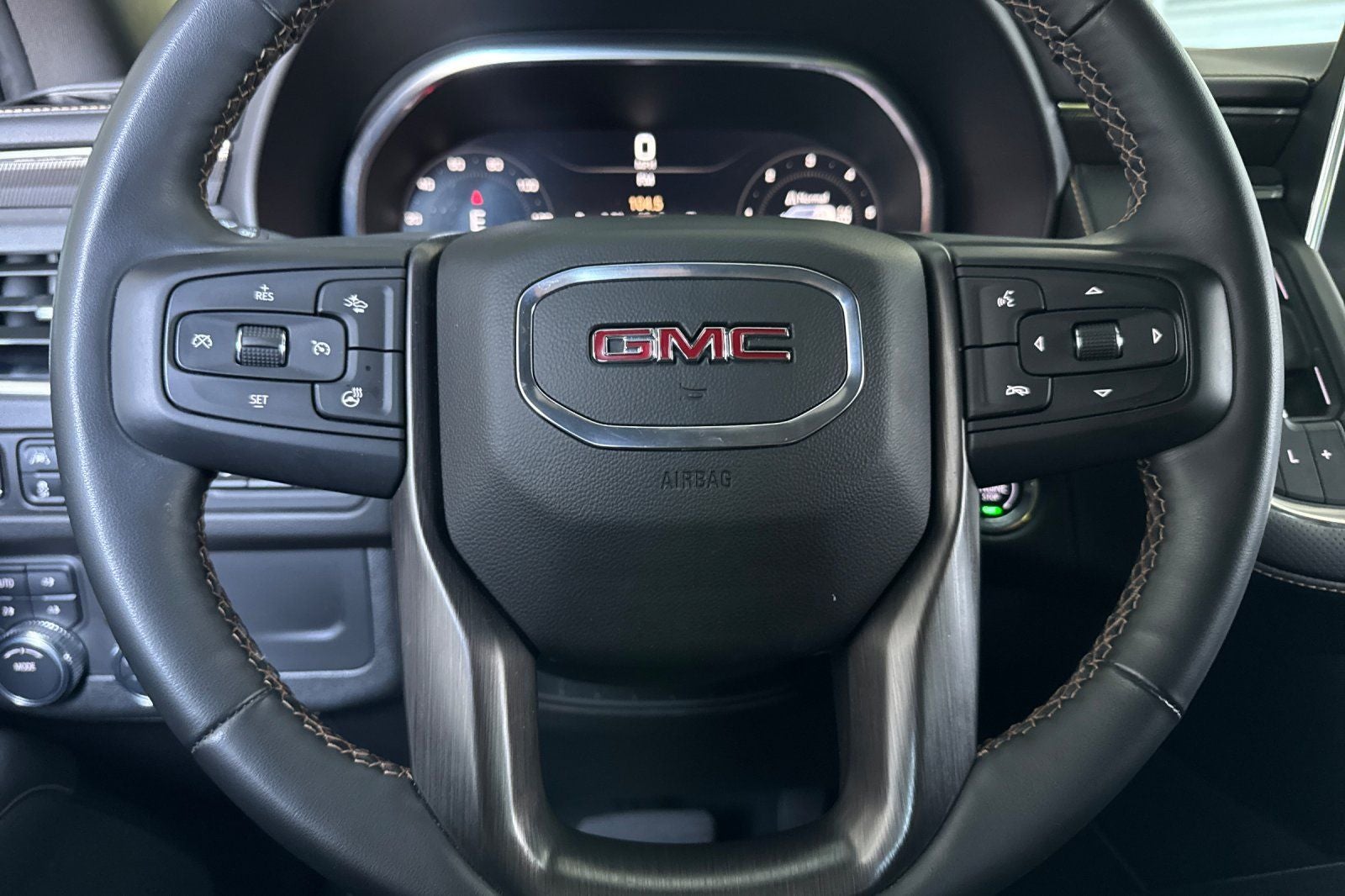 2023 GMC Yukon AT4
