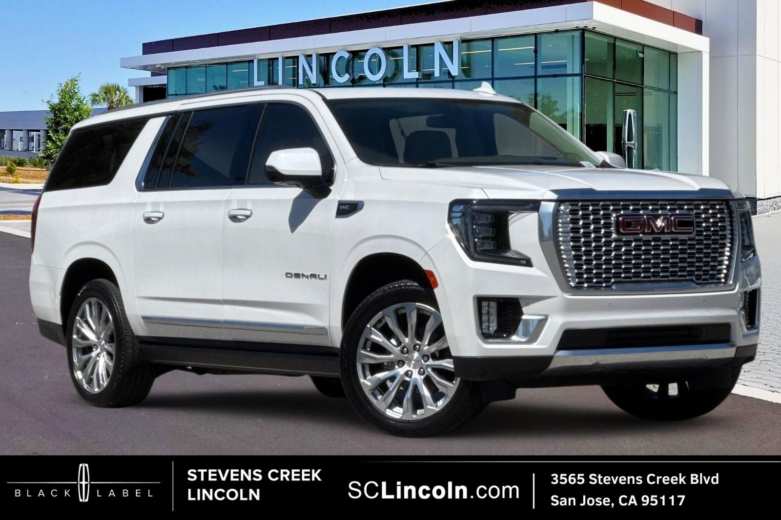 2022 GMC Yukon Denali AWD's photo