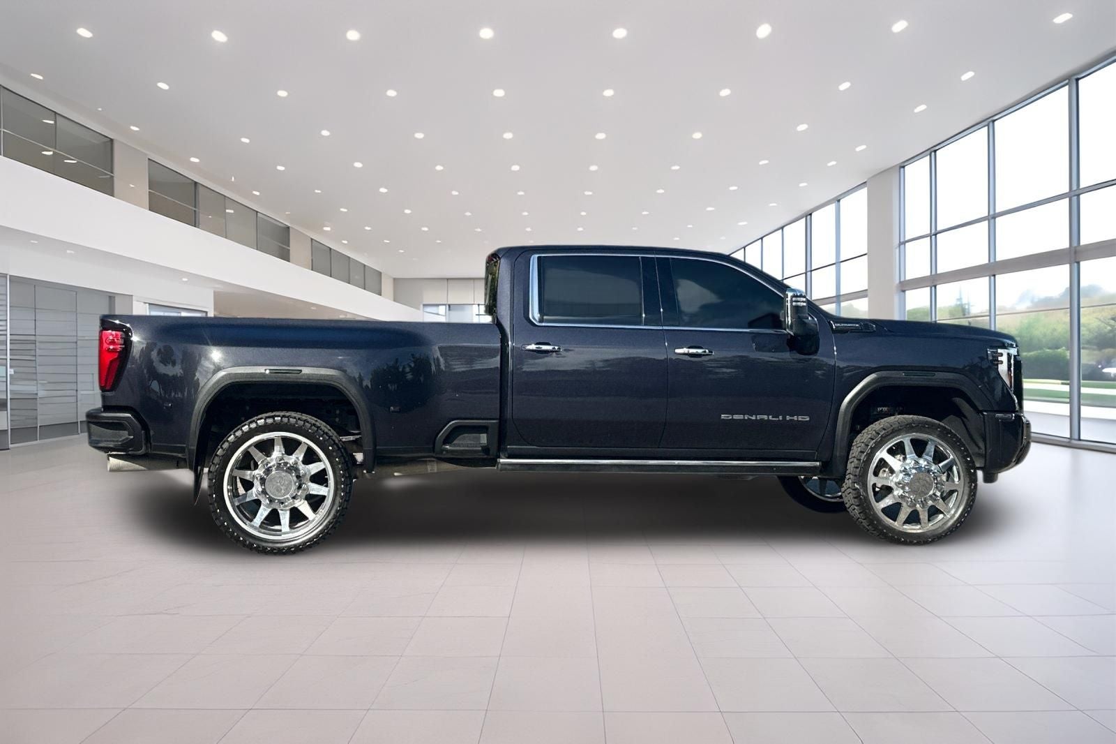 2025 GMC Sierra 3500HD Denali Ultimate