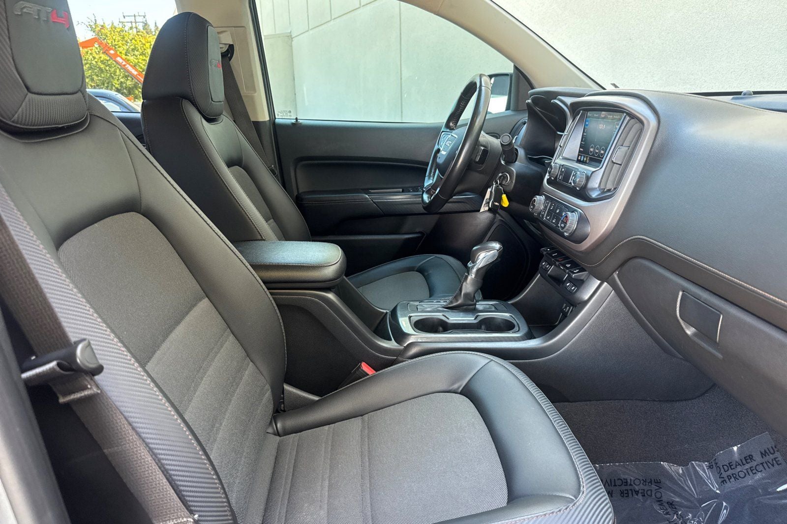 2022 GMC Canyon AT4 w/Cloth