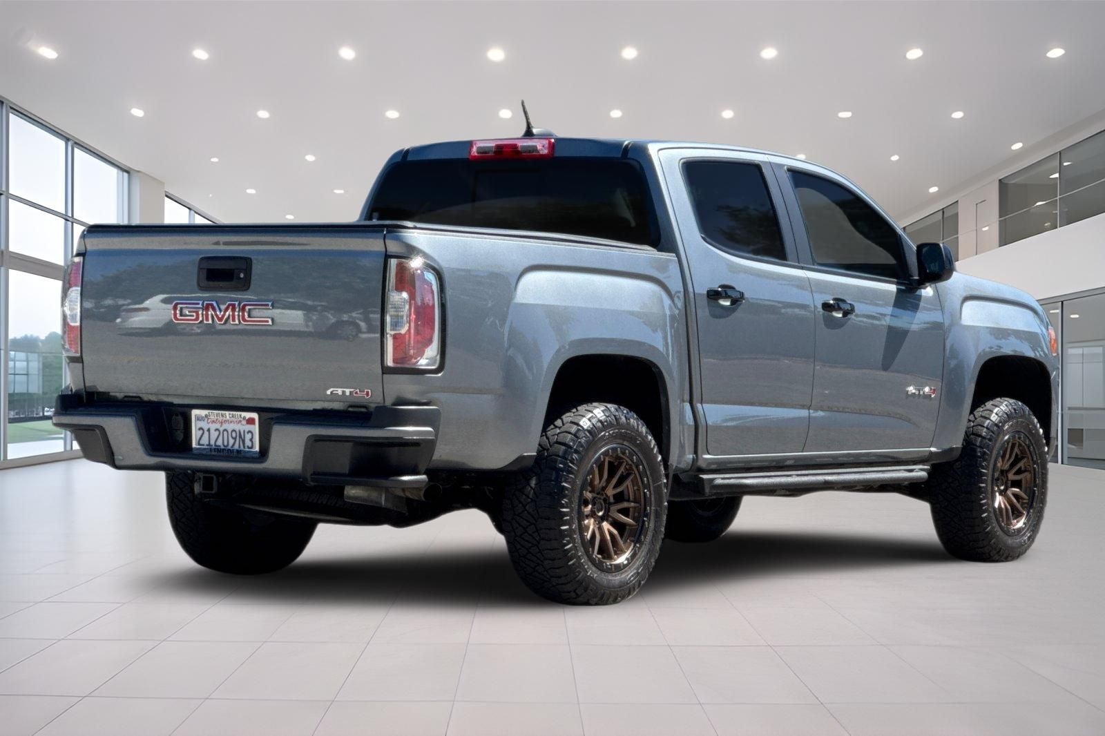 2022 GMC Canyon AT4 w/Cloth