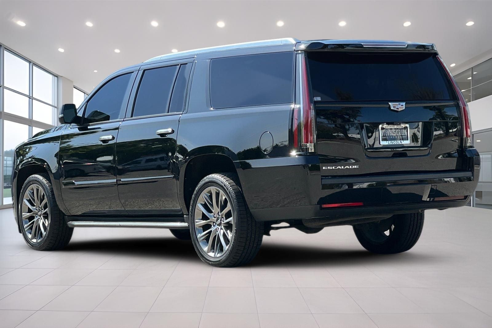 2020 Cadillac Escalade ESV Luxury