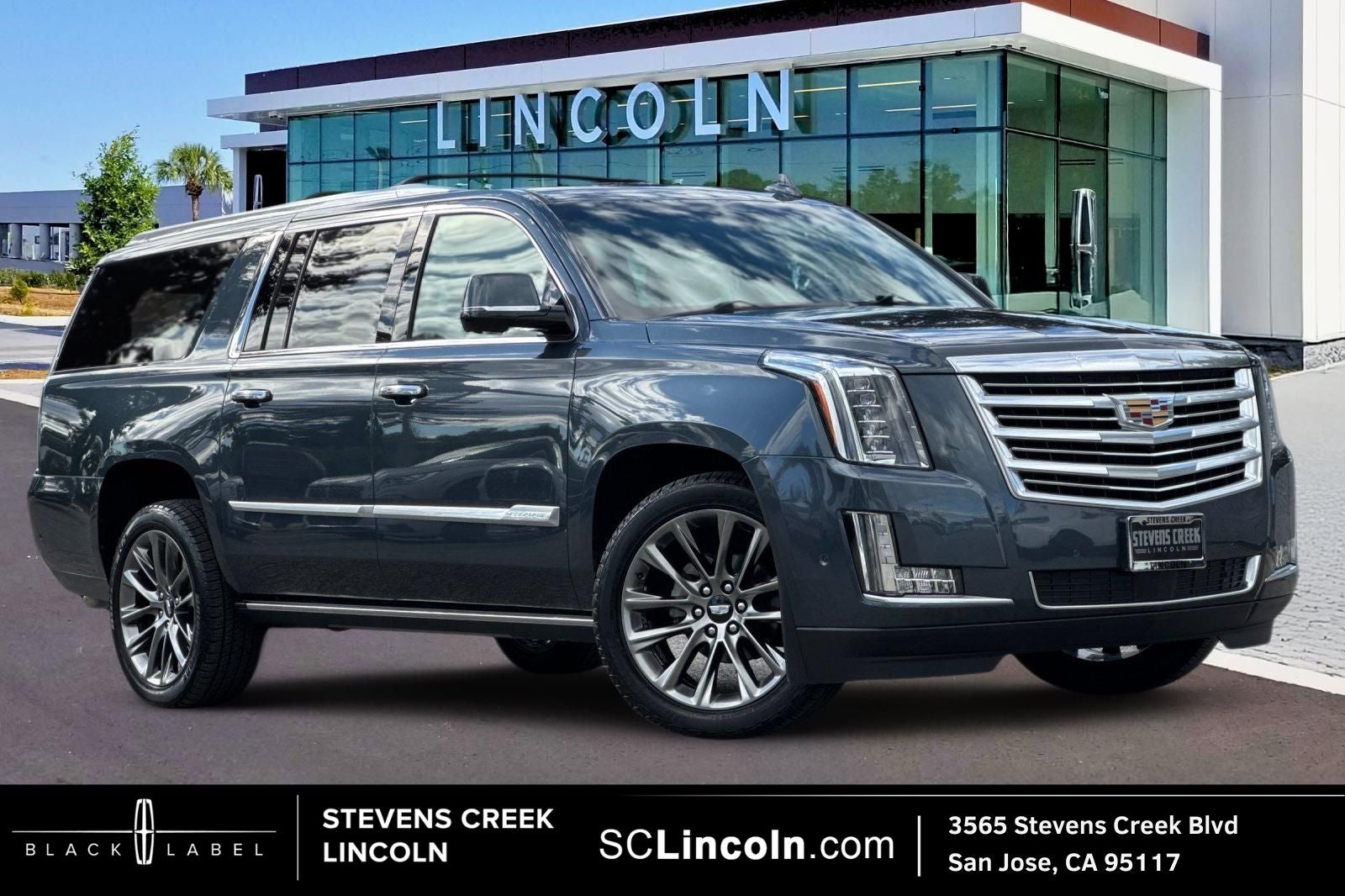 2019 Cadillac Escalade ESV AWD Platinum's photo