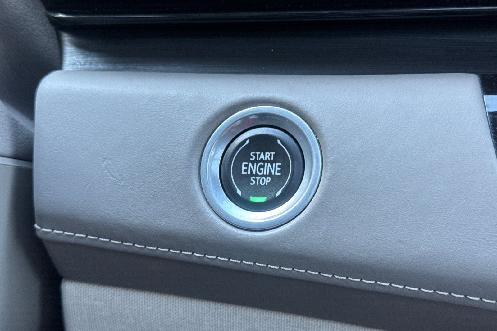 2022 Cadillac Escalade ESV Sport Platinum