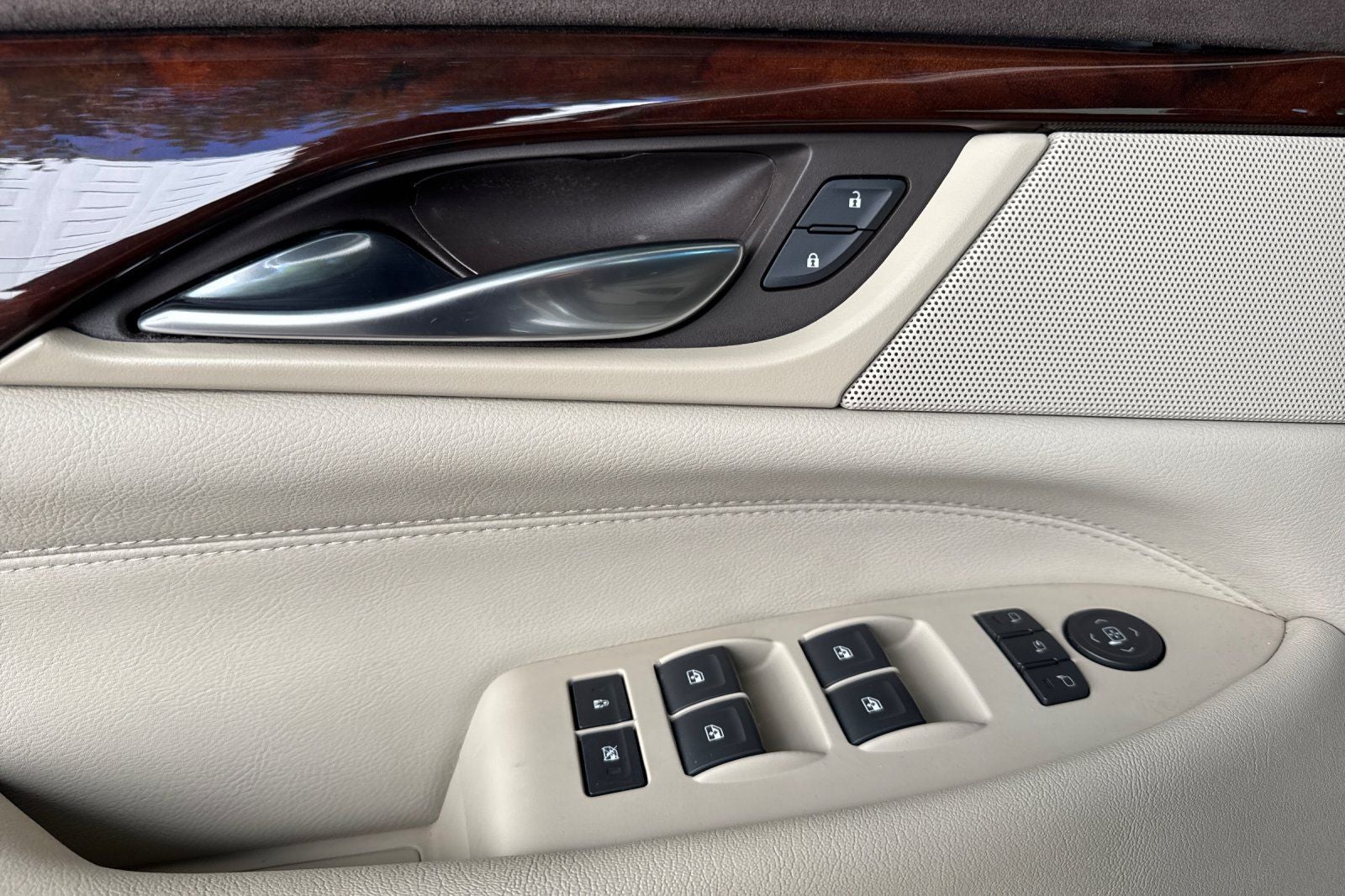 2015 Cadillac Escalade ESV Luxury