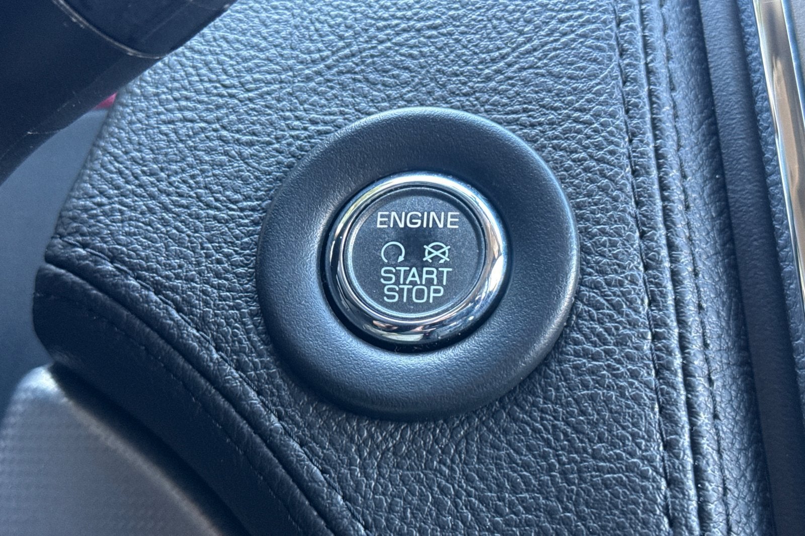 2015 Lincoln MKX Base