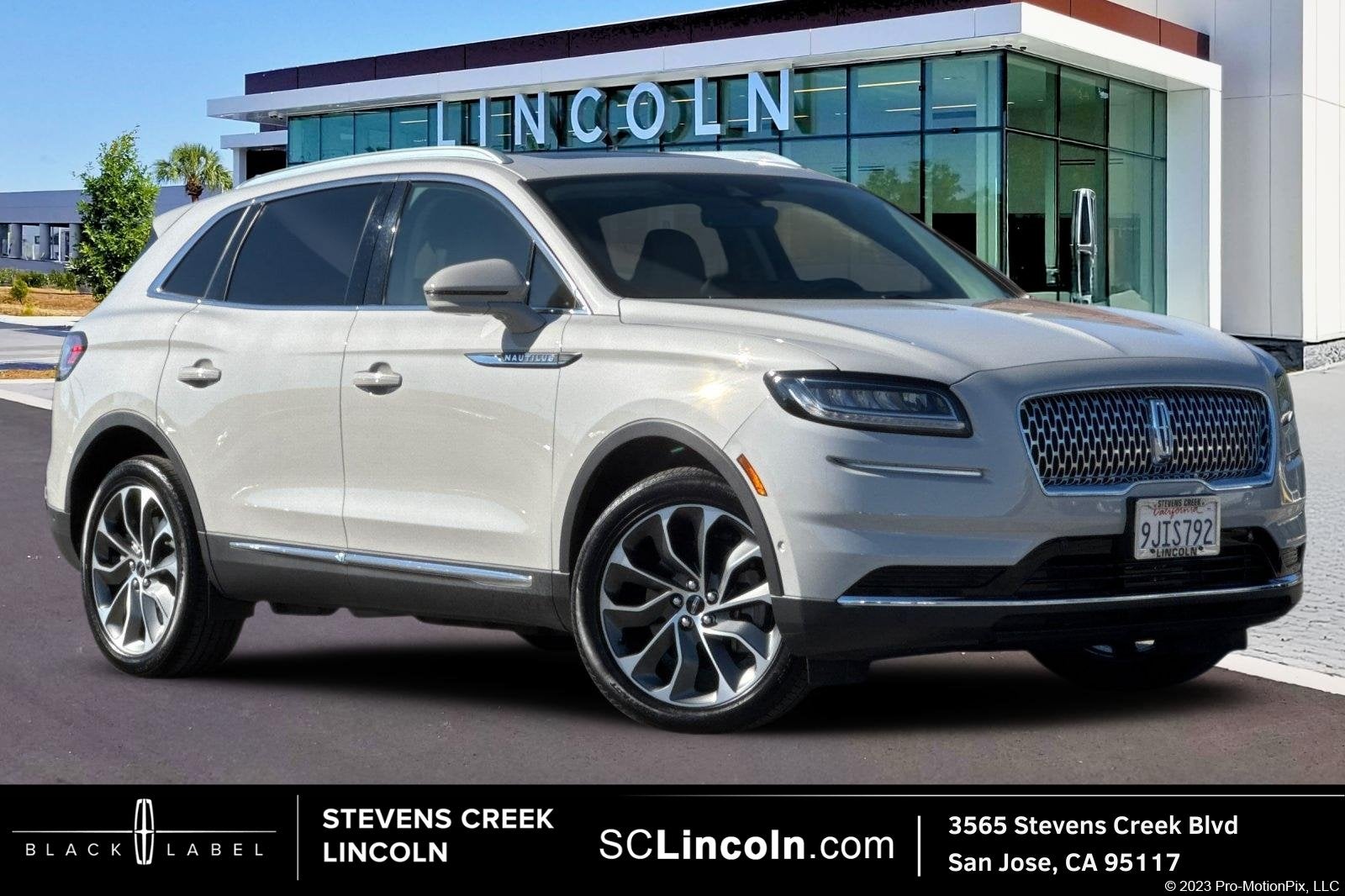 2023 Lincoln Nautilus Reserve