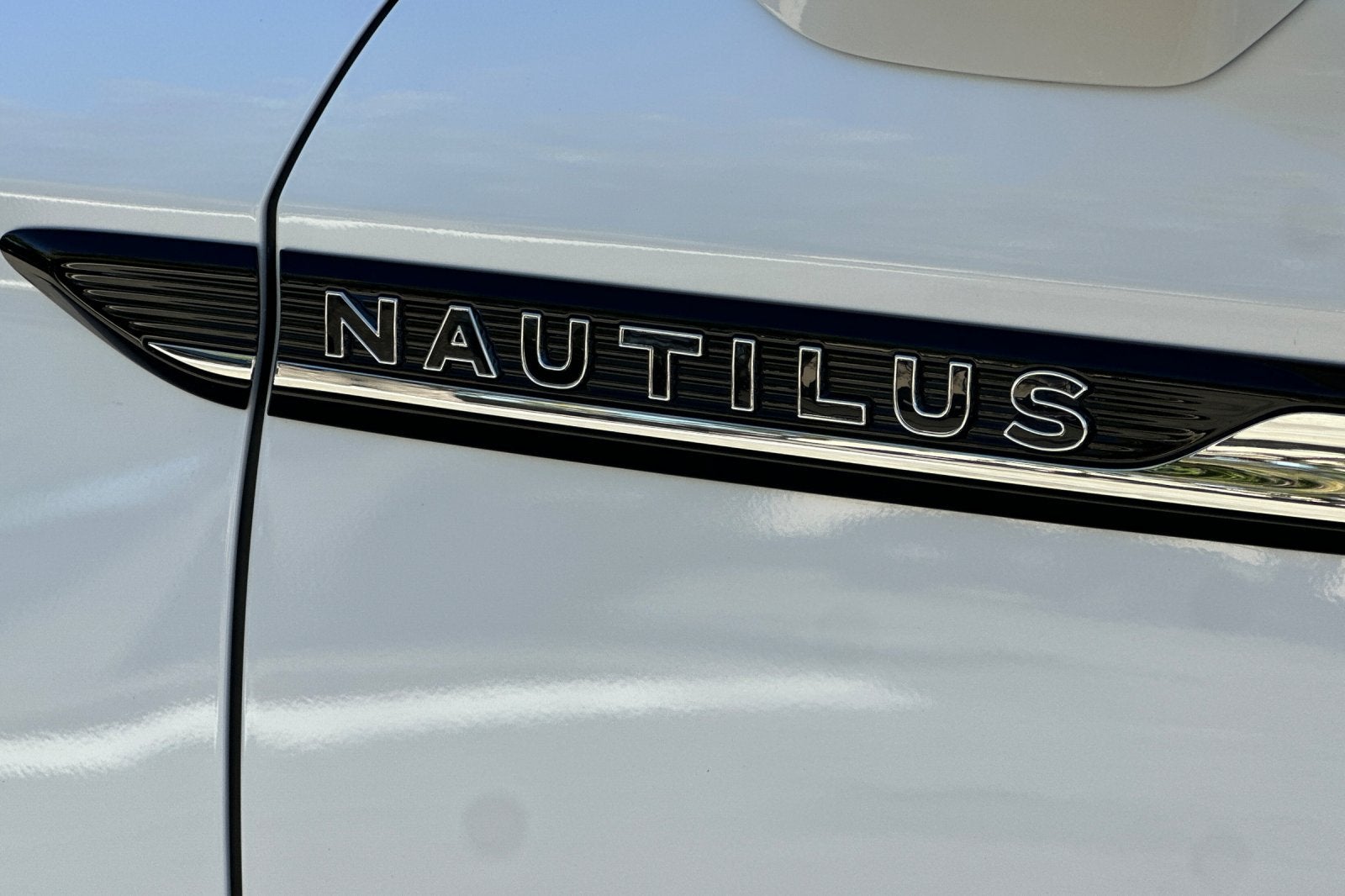 2023 Lincoln Nautilus Black Label