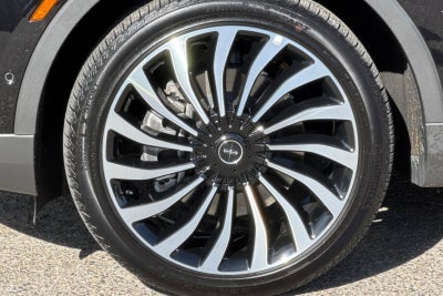 2023 Lincoln Nautilus Black Label