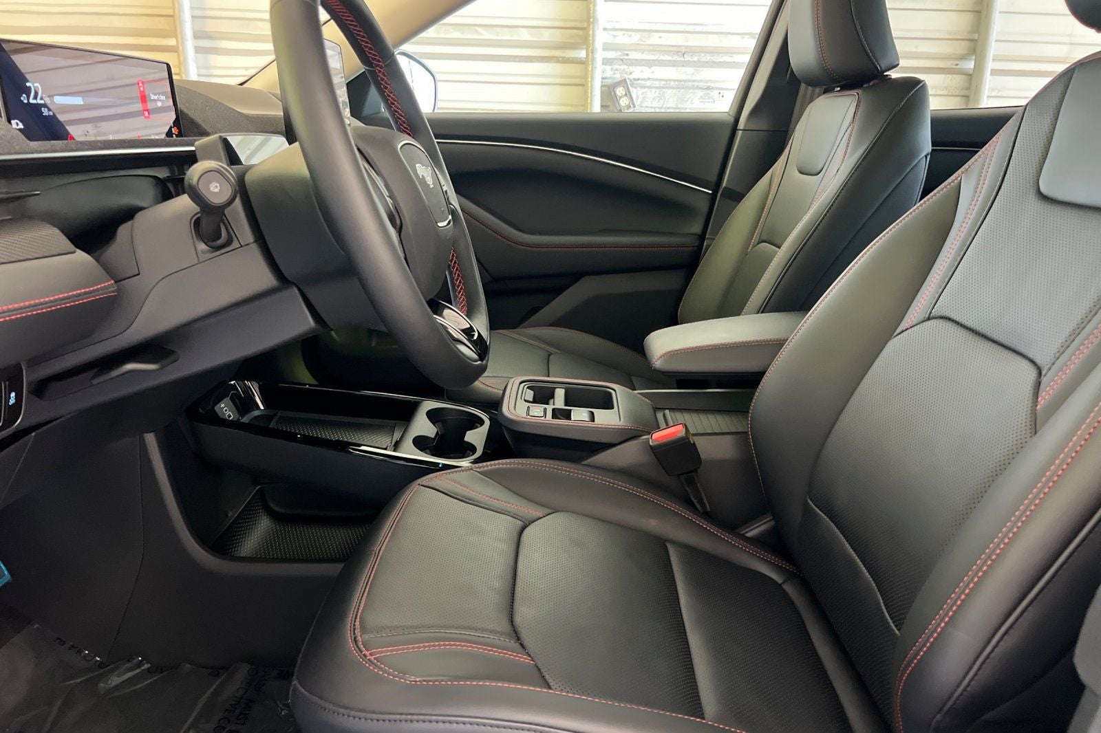 2025 Ford Mustang Mach-E Premium Sport Appearance Package EXT Battery