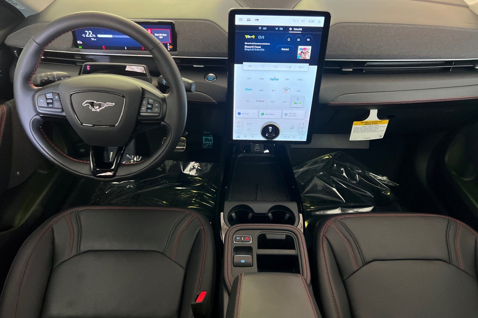 2025 Ford Mustang Mach-E Premium Sport Appearance Package EXT Battery