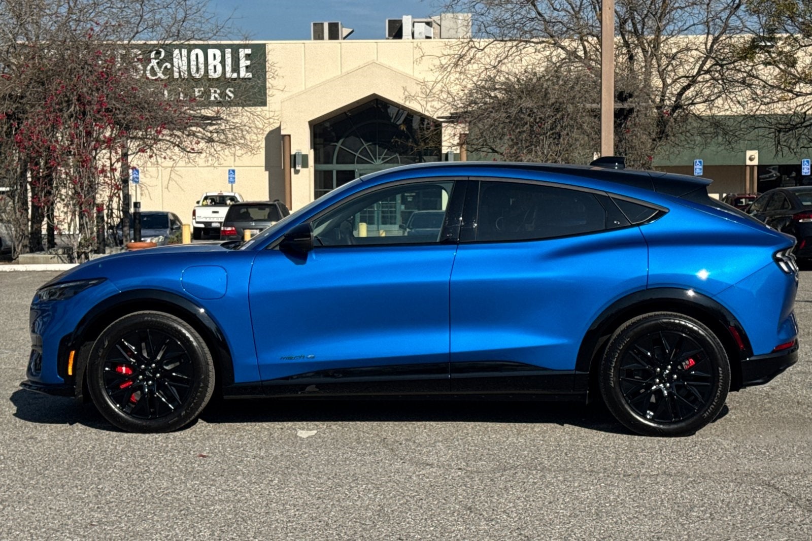 2025 Ford Mustang Mach-E Premium