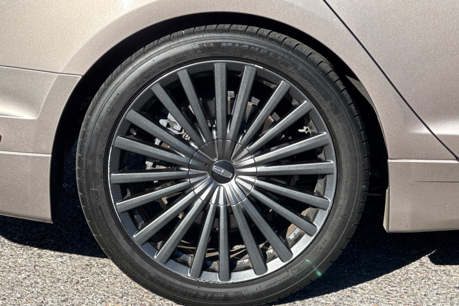 2018 Lincoln MKZ Reserve Luxury Package