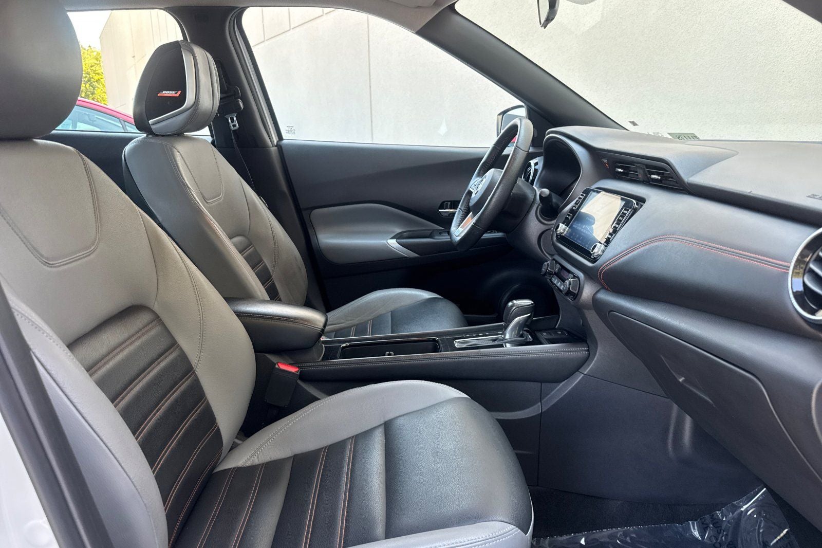 2021 Nissan Kicks SR