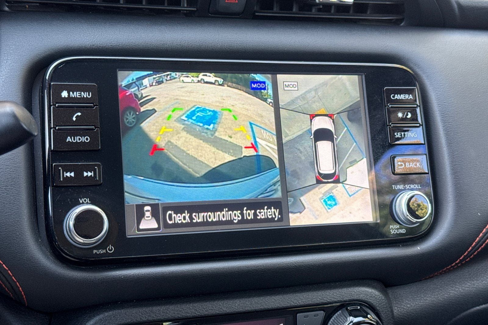 2021 Nissan Kicks SR