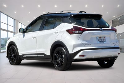 2021 Nissan Kicks SR
