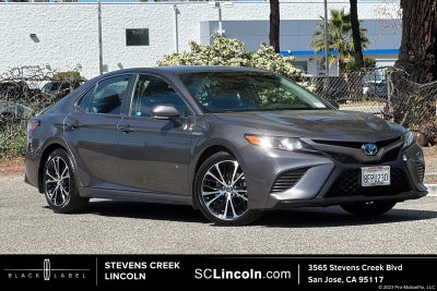2018 Toyota Camry Hybrid SE