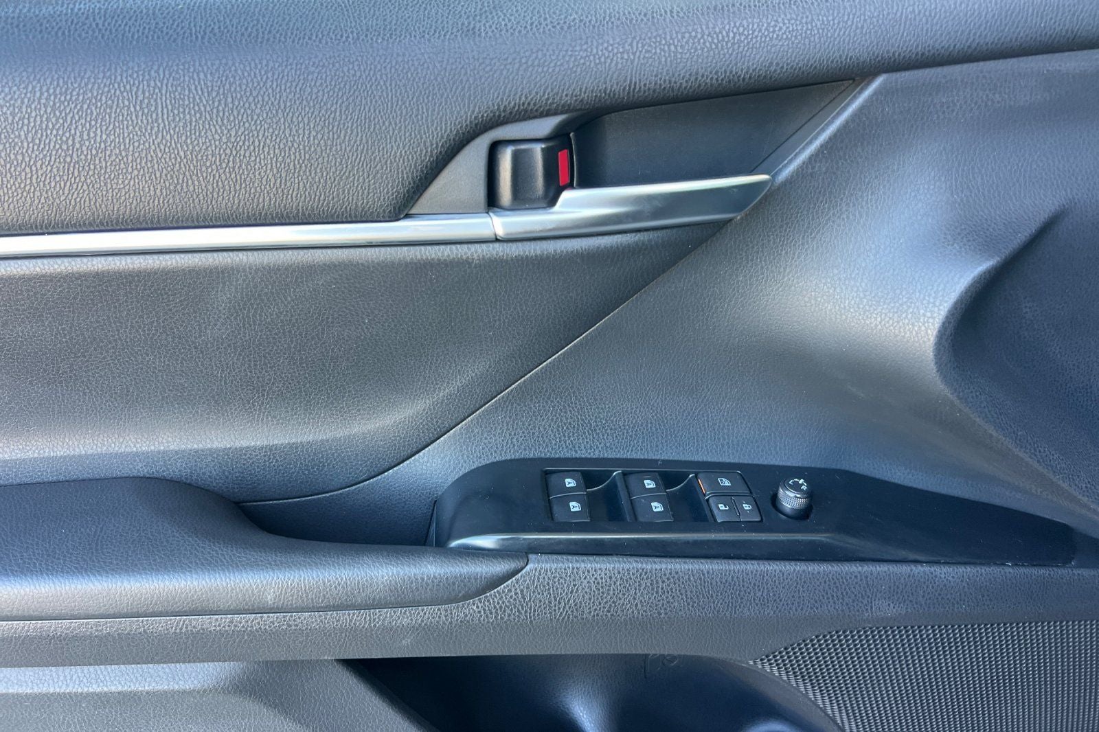 2018 Toyota Camry Hybrid SE