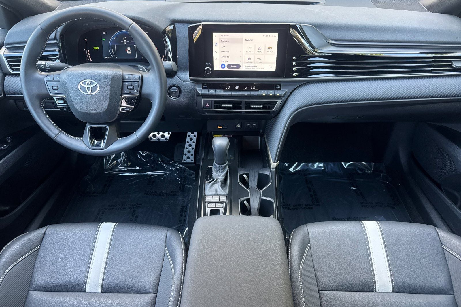 2025 Toyota Camry SE Hybrid