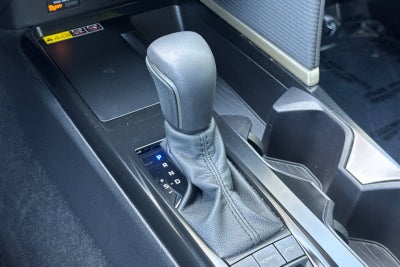 2025 Toyota Camry SE Hybrid