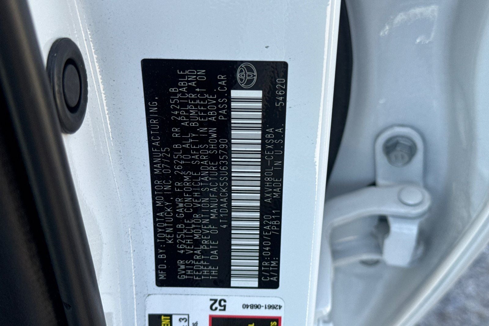 2025 Toyota Camry SE Hybrid