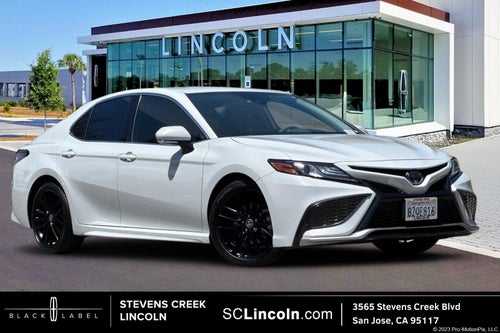 2022 Toyota Camry Hybrid XSE