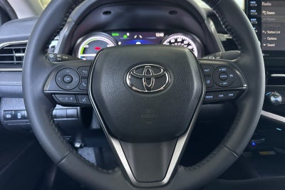 2022 Toyota Camry Hybrid XSE