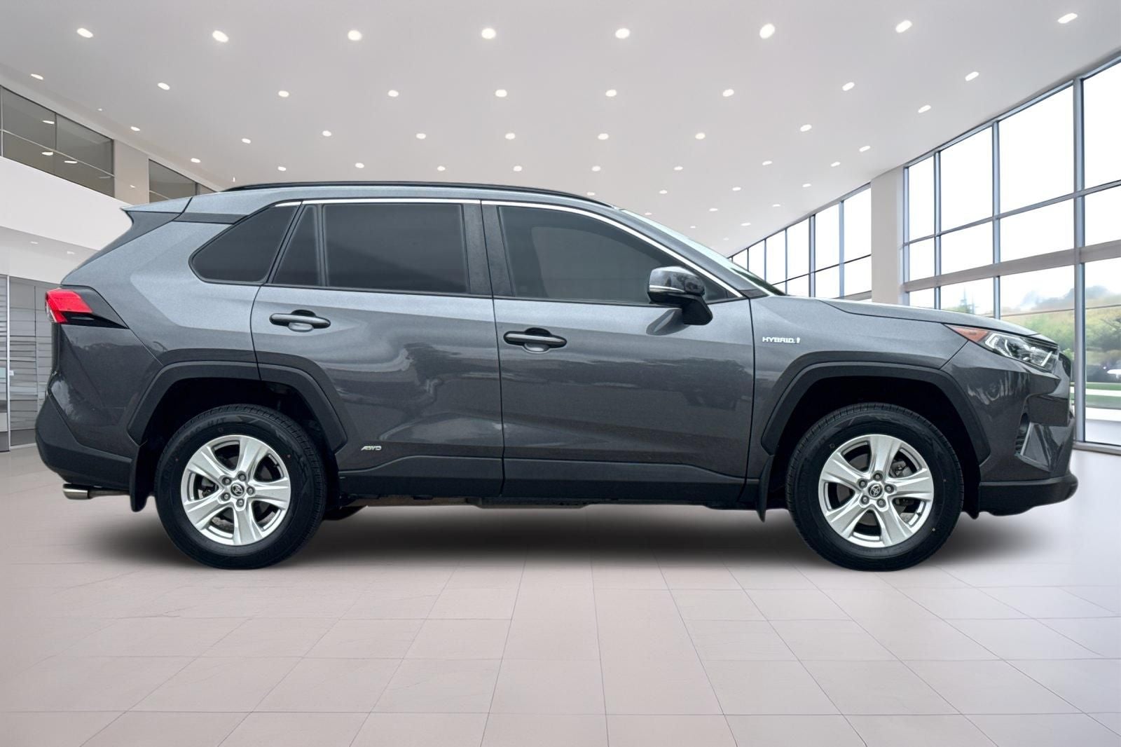 2021 Toyota RAV4 Hybrid XLE