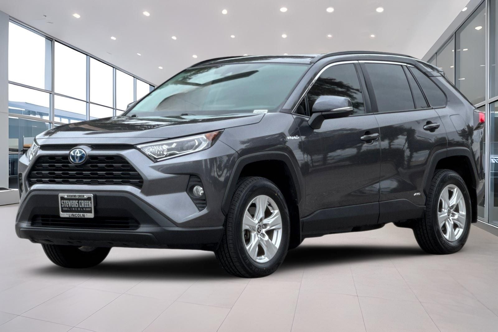 2021 Toyota RAV4 Hybrid XLE