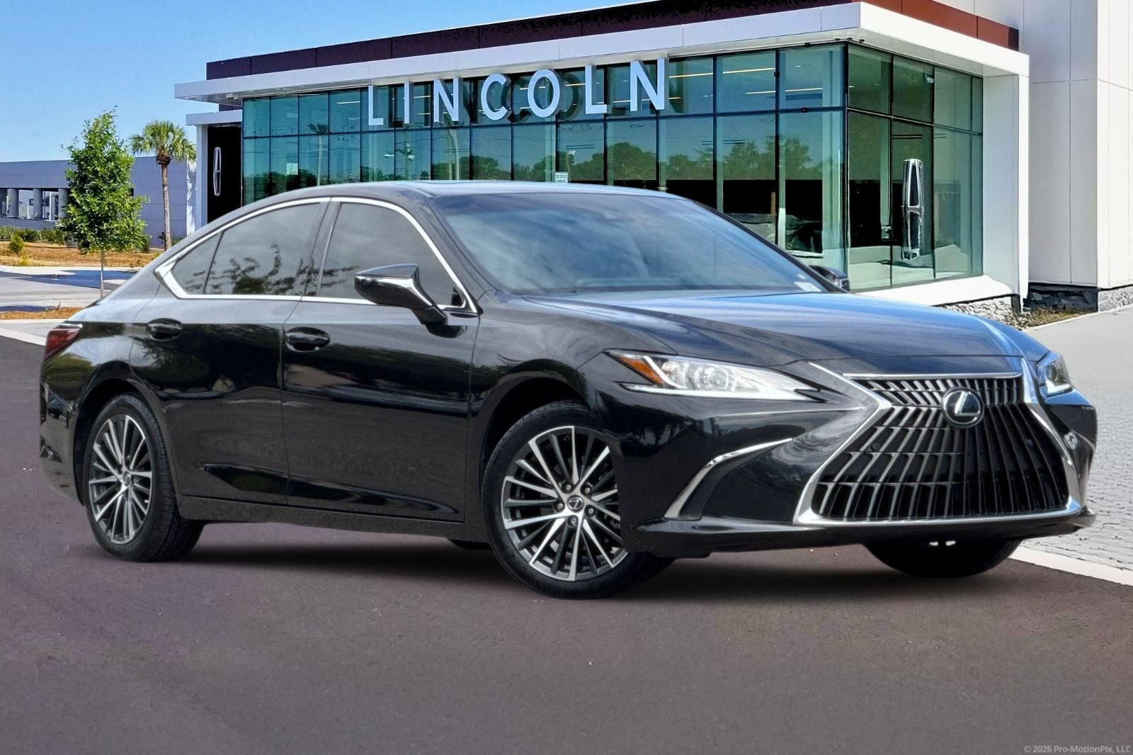 2025 Lexus ES 300h