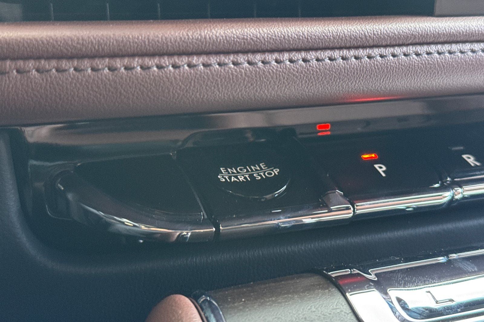 2025 Lincoln Aviator Reserve Equipment Group 200A