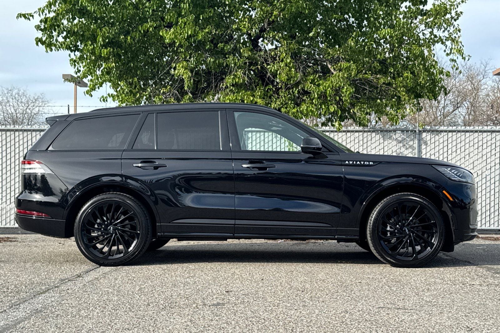 2025 Lincoln Aviator Reserve Equipment Group 200A