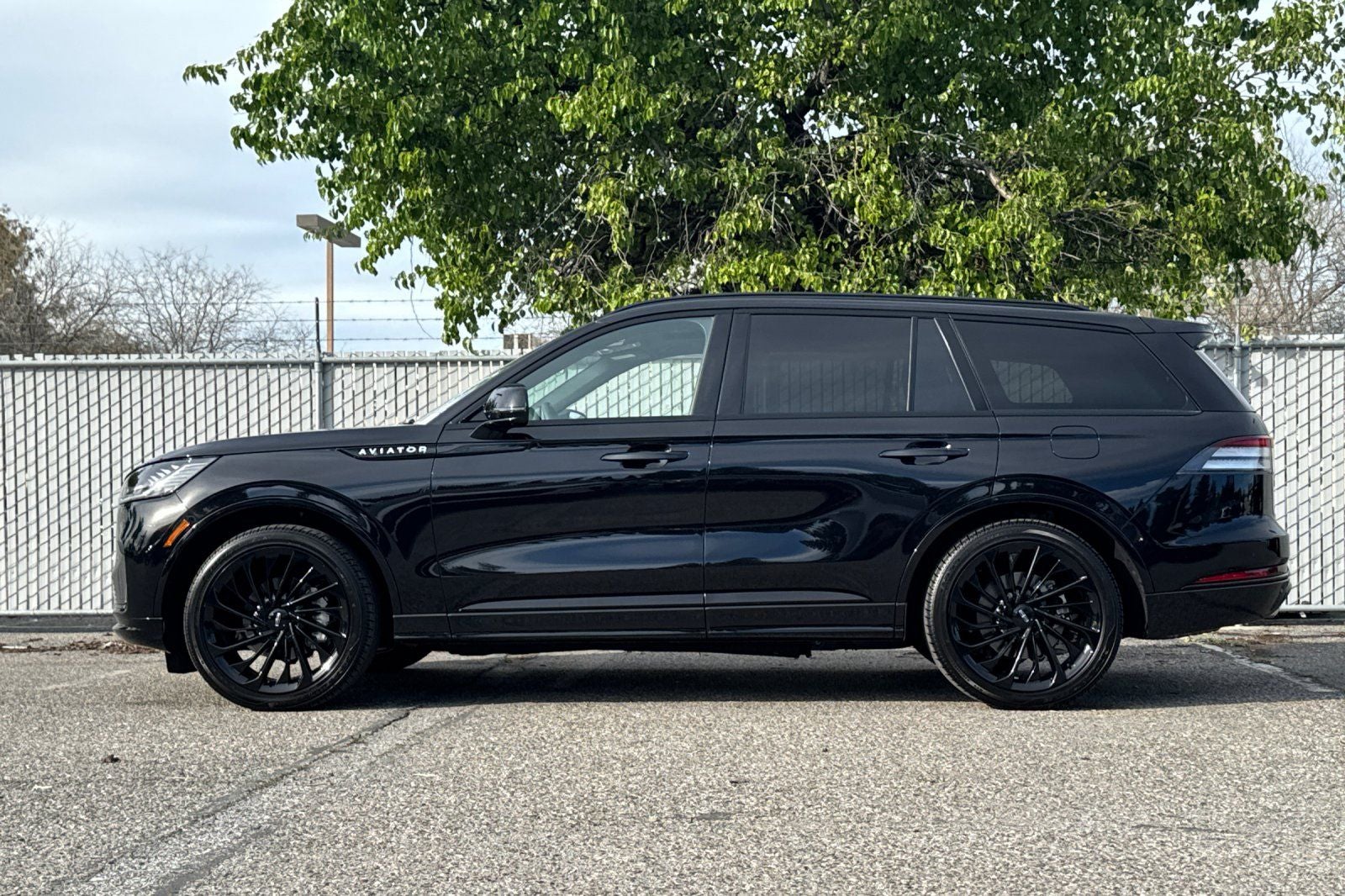 2025 Lincoln Aviator Reserve Equipment Group 200A