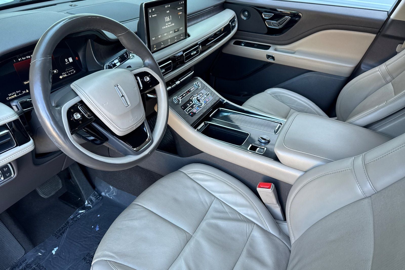 2020 Lincoln Aviator Reserve Equipment Group 201A