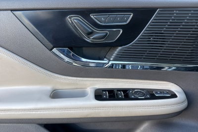 2021 Lincoln Corsair Standard Equipment Group 101A