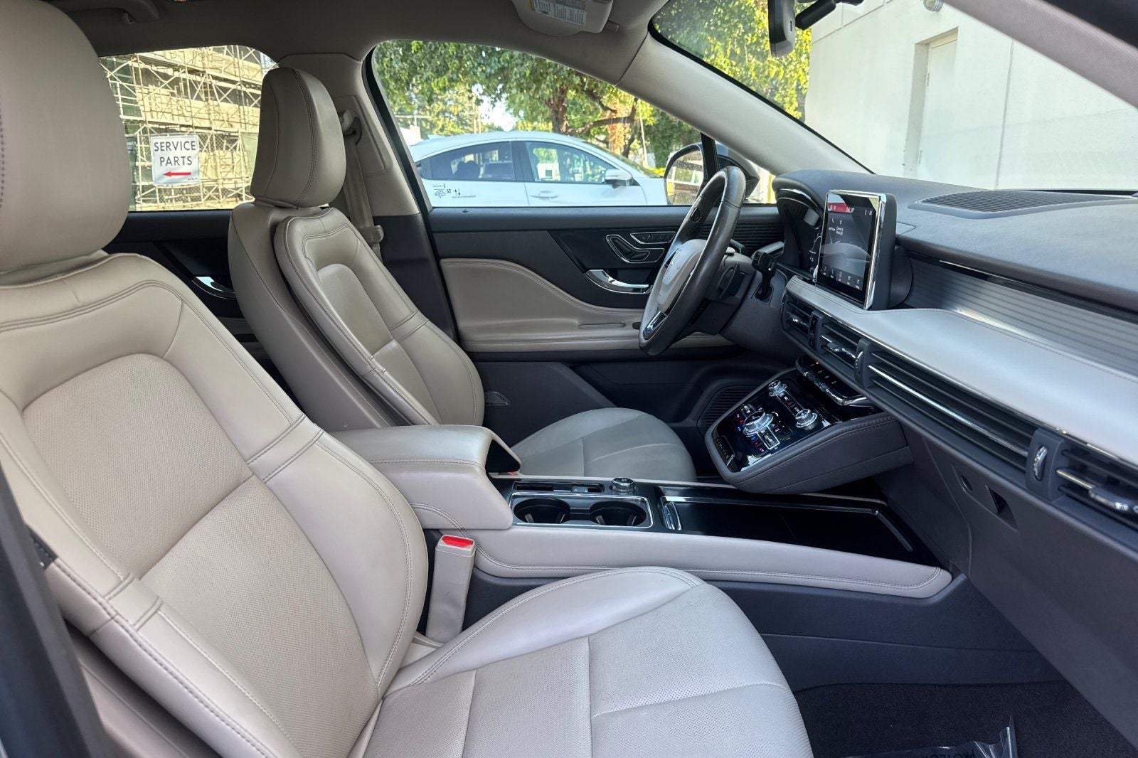 2021 Lincoln Corsair Standard Equipment Group 101A