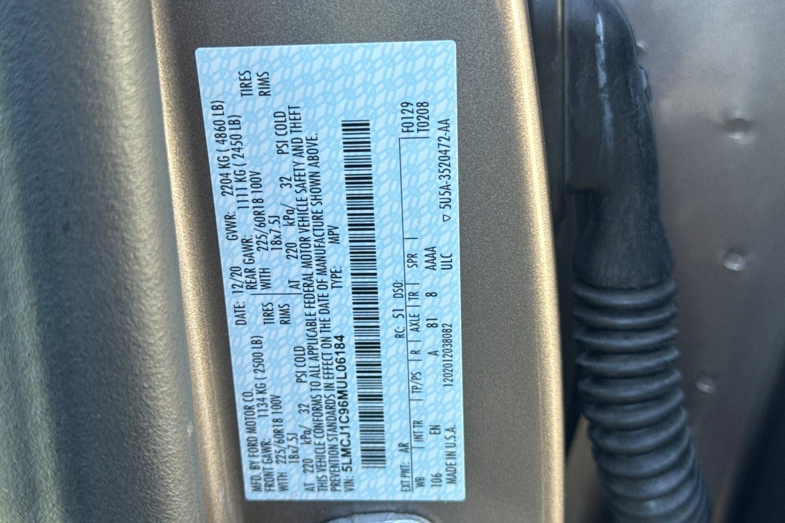 2021 Lincoln Corsair Standard Equipment Group 101A