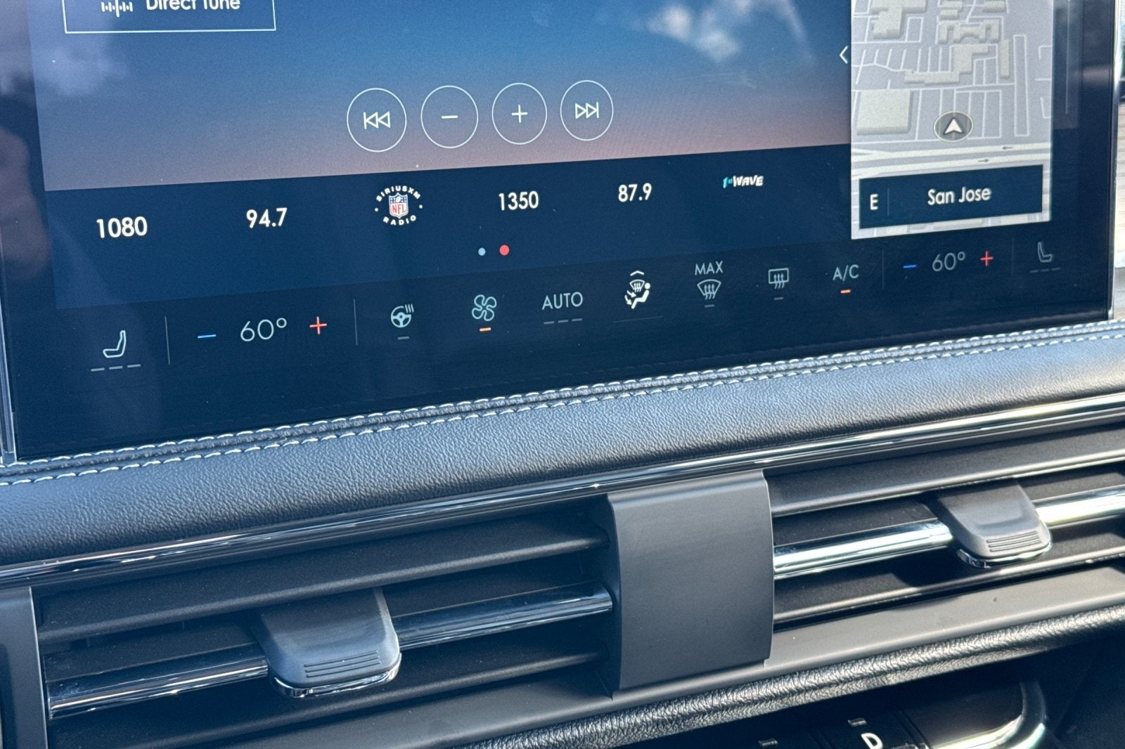 2025 Lincoln Corsair Premiere Equipment Group 101A