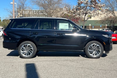 2025 Lincoln Navigator Reserve