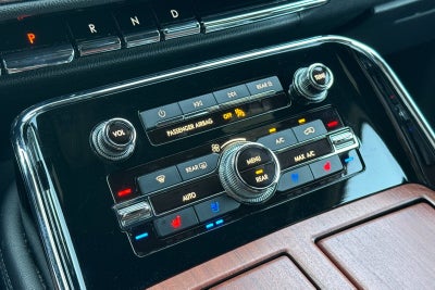 2023 Lincoln Navigator Reserve Equipment Group 201A Reserve I