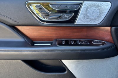 2021 Lincoln Navigator Reserve Equipment Group 208A