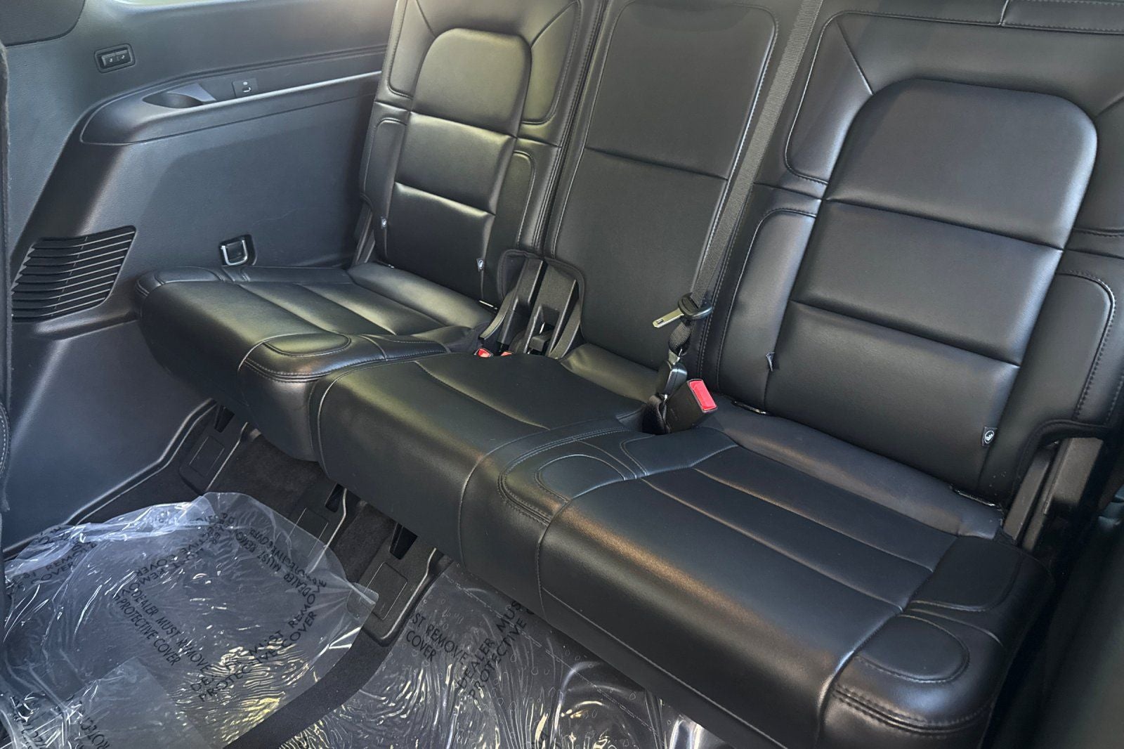 2021 Lincoln Navigator Reserve Equipment Group 208A