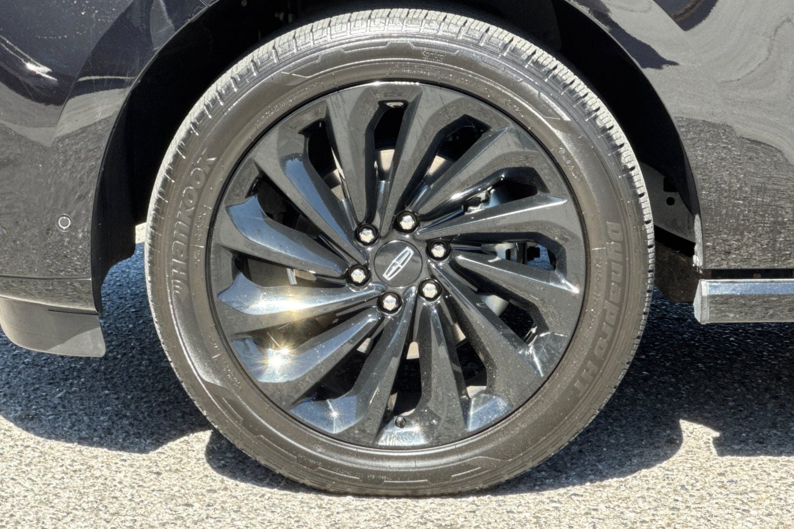2021 Lincoln Navigator Reserve Equipment Group 208A