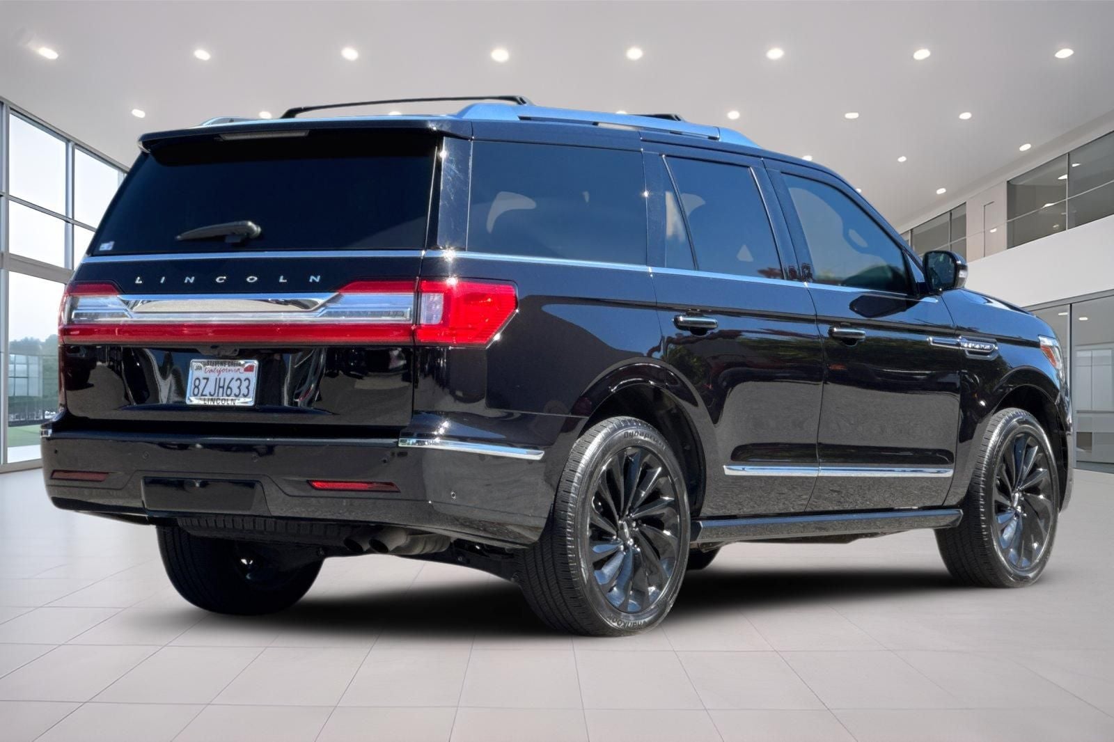 2021 Lincoln Navigator Reserve Equipment Group 208A